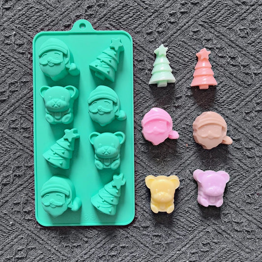 1pc 8-cavity silicone mold in the shape of Christmas koala chocolate, suitable for DIY candy, pudding, cookies, baking trays